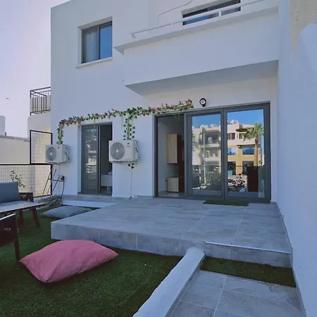 Aphrodite بافوس