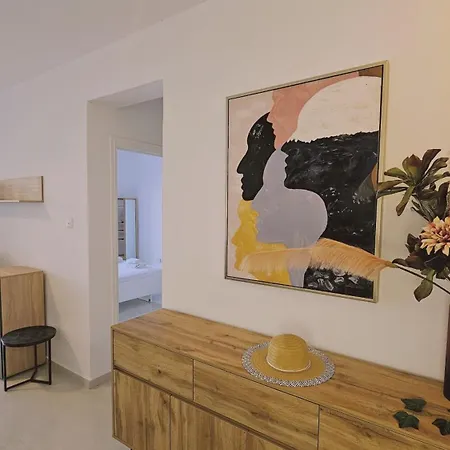 Aphrodite Apartment